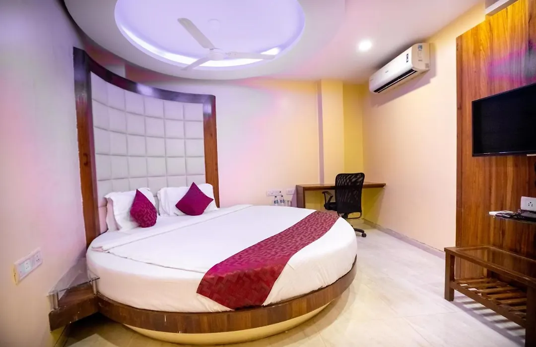 Hotel Apex International Near Mumbai Airport-1