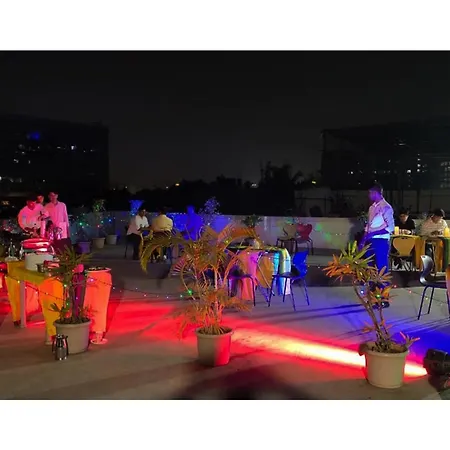 Hotel Apex International Near Mumbai Airport-3